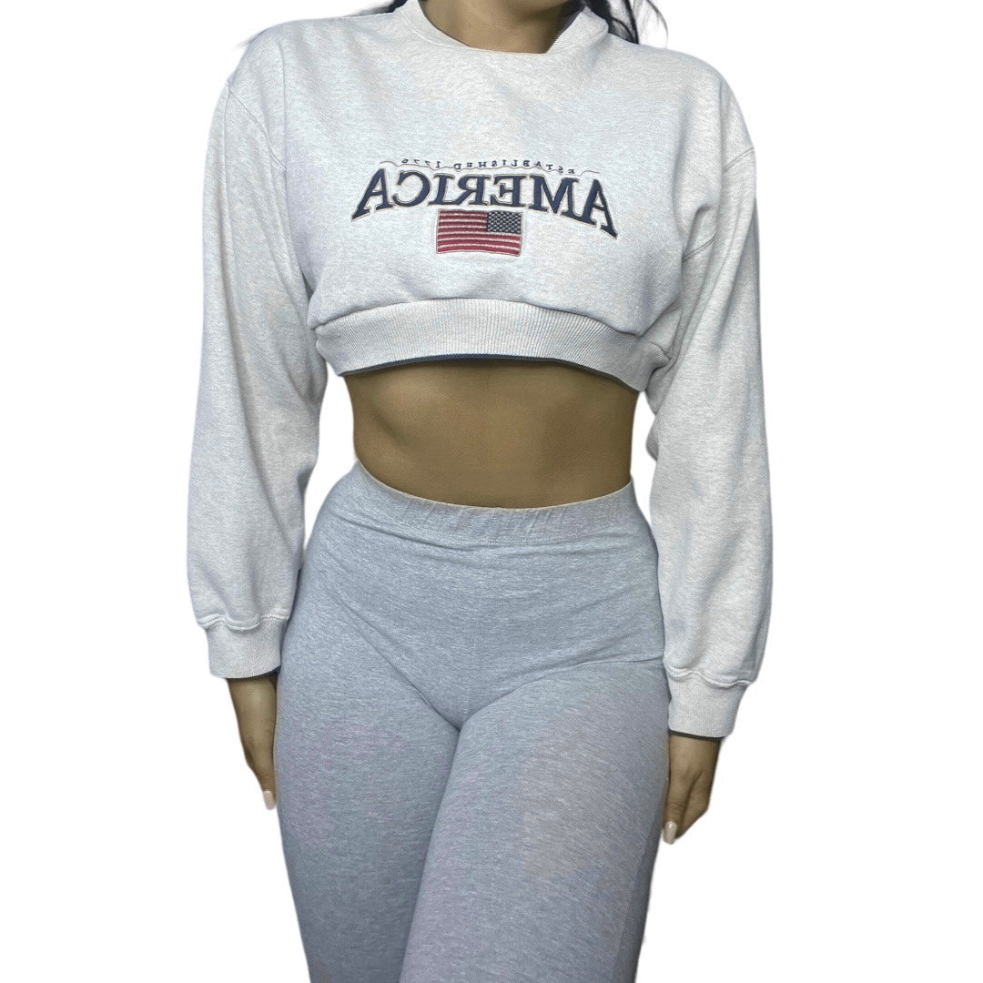 Vintage “America” Embroidered Crop Crewneck Sweatshirt