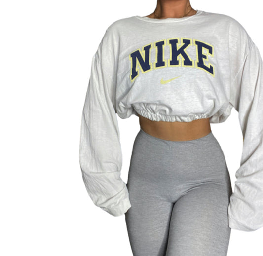 Vintage Nike y2k Long sleeve Crop Top